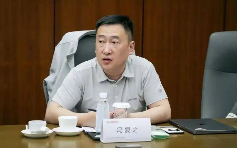 雍容气质，羽翼为徽